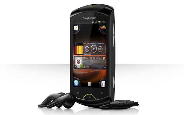 live-with-walkman_naslovna