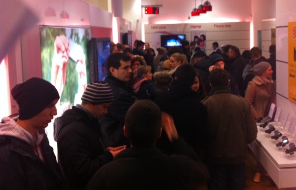 Unutar T-Centra dijele se brojevi. (Snimio Miro Hibler)