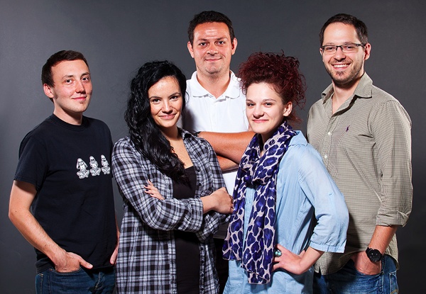 Poslovni.hr: Tomislav Hrastovčak (novinar), Branka Suvajac (urednica web izdanja), Vjekoslav Čulo (web administrator), Marsela Glavina (novinarka), Ivan Jozić (product developer)