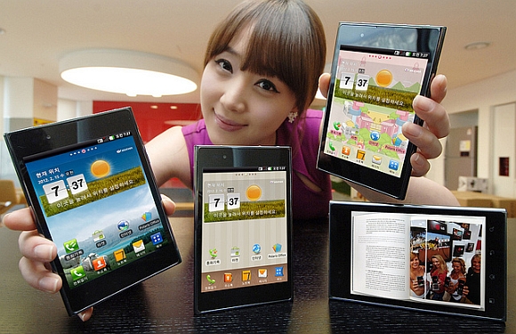 LG Optimus Vu (Preuzeto s Anandtecha)