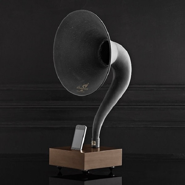 Squee iPhone Gramophone