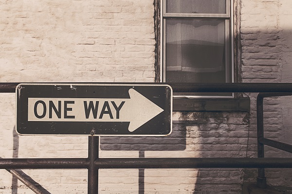 one way jednosmjerno put
