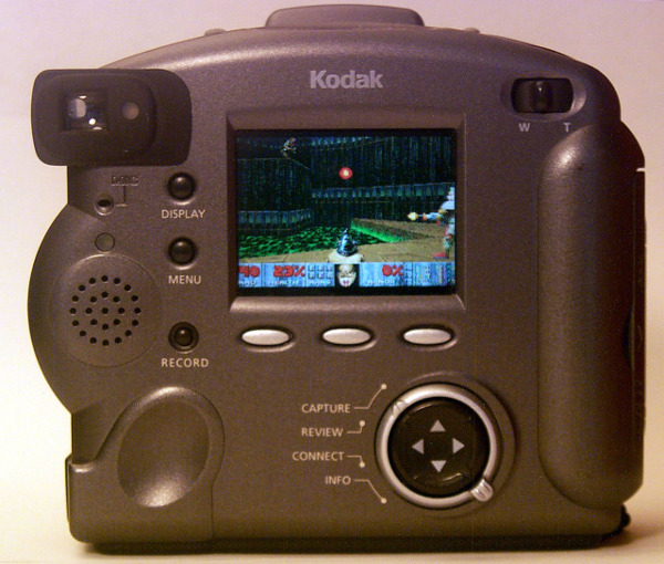 Doom na prastarom Kodak digitalnom fotoaparatu – Izvor:  It Runs Doom