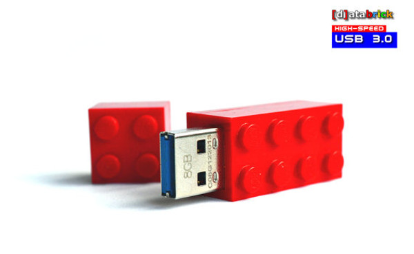 LEGO USB