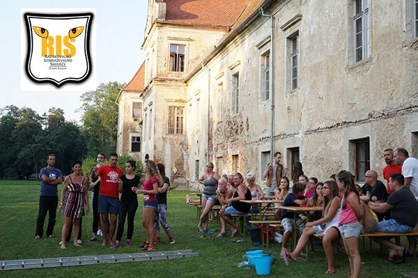 Najkreativnija rješenja dolaze nakon višesatnog naklapanja s kolegama, stoga nikad ne podcijenjujte važnost dijeljenja ideja i mišljenja s drugima.